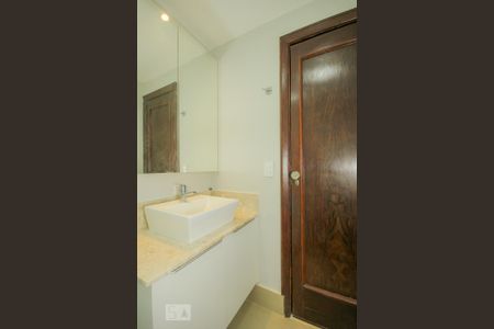 Banheiro Social de apartamento para alugar com 3 quartos, 140m² em Copacabana, Rio de Janeiro