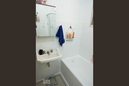 Apartamento para alugar com 104m², 2 quartos e sem vaga Apartamento para alugar com 104m², 2 quartos e sem vagaBanheiro