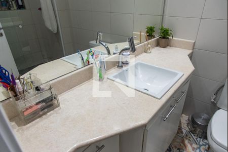 Apartamento à venda com 140m², 4 quartos e 4 vagasBanheiro da suíte 3