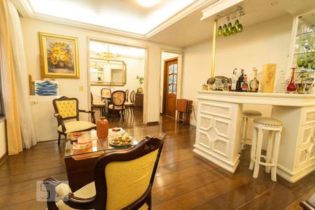 Apartamento à venda com 223m², 4 quartos e 5 vagasSala de Estar