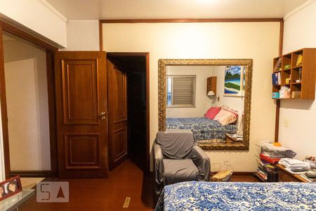 Apartamento à venda com 223m², 4 quartos e 5 vagasQuarto 1 - Suíte