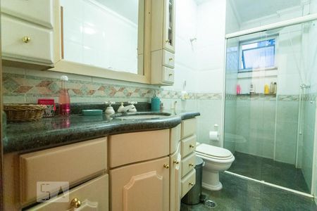 Apartamento à venda com 223m², 4 quartos e 5 vagasBanheiro 3
