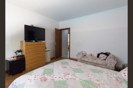 Casa à venda com 541m², 5 quartos e 5 vagas Casa à venda com 541m², 5 quartos e 5 vagasQuarto Suíte 3