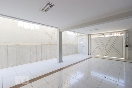 Casa à venda com 541m², 5 quartos e 5 vagas Casa à venda com 541m², 5 quartos e 5 vagasGaragem