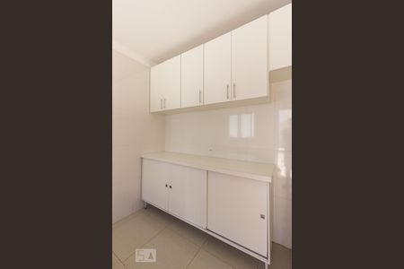 Casa à venda com 541m², 5 quartos e 5 vagas Casa à venda com 541m², 5 quartos e 5 vagasÁrea de Serviço