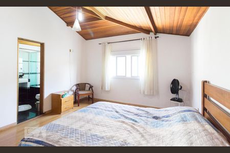 Casa à venda com 541m², 5 quartos e 5 vagas Casa à venda com 541m², 5 quartos e 5 vagasQuarto Suíte 4