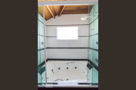 Casa à venda com 541m², 5 quartos e 5 vagas Casa à venda com 541m², 5 quartos e 5 vagasBanheiro