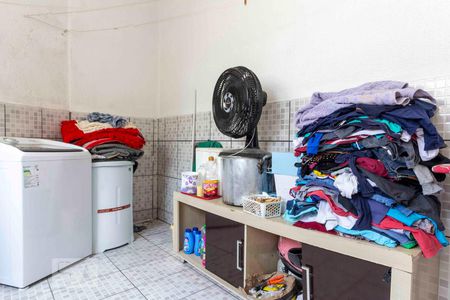 Casa à venda com 120m², 6 quartos e 2 vagasÁrea de Serviço