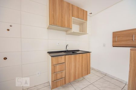 Cozinha de apartamento para alugar com 2 quartos, 49m² em Passo das Pedras, Porto Alegre