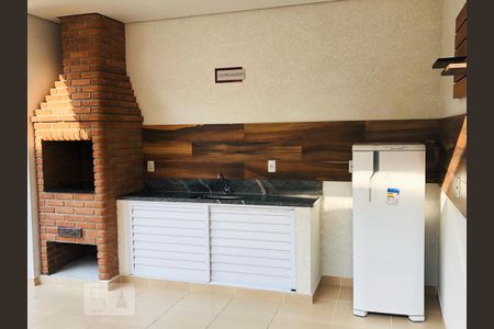 Apartamento para alugar com 48m², 2 quartos e 1 vaga Apartamento para alugar com 48m², 2 quartos e 1 vagaÁrea comum - Churrasqueira