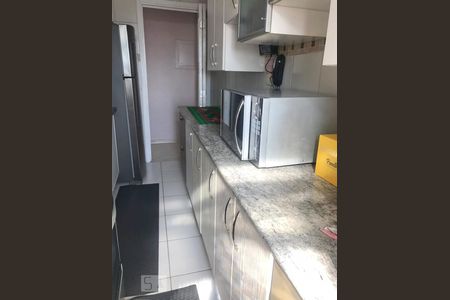 Cozinha de apartamento para alugar com 3 quartos, 65m² em Vila Primavera, São Paulo