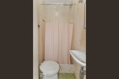 Apartamento à venda com 80m², 3 quartos e sem vagaBanheiro de Serviço