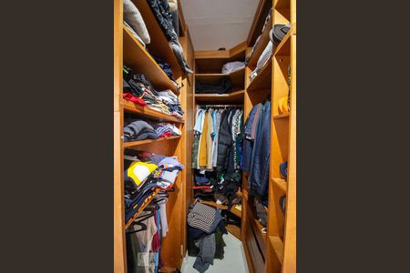 Apartamento à venda com 94m², 2 quartos e 2 vagasCloset Suite