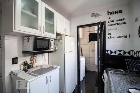 Apartamento à venda com 94m², 2 quartos e 2 vagasCozinha