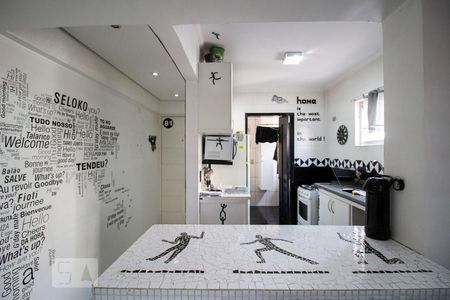 Apartamento à venda com 94m², 2 quartos e 2 vagasCozinha