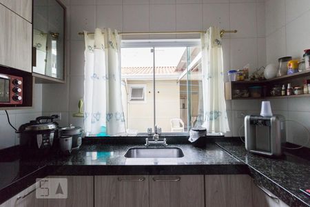 Casa à venda com 187m², 3 quartos e 3 vagas Casa à venda com 187m², 3 quartos e 3 vagasCozinha