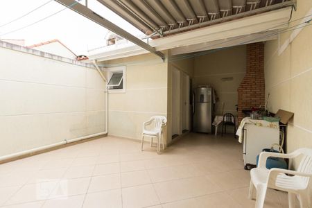 Casa à venda com 187m², 3 quartos e 3 vagas Casa à venda com 187m², 3 quartos e 3 vagasÁrea comum