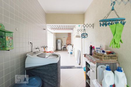 Casa à venda com 187m², 3 quartos e 3 vagas Casa à venda com 187m², 3 quartos e 3 vagasÁrea de Serviço