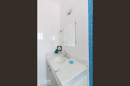 Casa à venda com 187m², 3 quartos e 3 vagas Casa à venda com 187m², 3 quartos e 3 vagasBanheiro