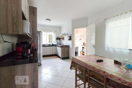 Casa à venda com 187m², 3 quartos e 3 vagas Casa à venda com 187m², 3 quartos e 3 vagasCozinha