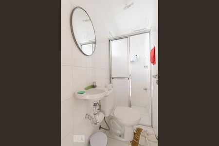 Casa à venda com 187m², 3 quartos e 3 vagas Casa à venda com 187m², 3 quartos e 3 vagasBanheiro de Serviço