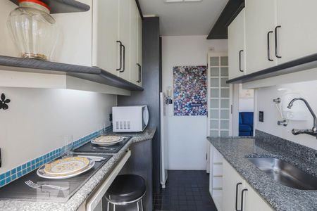 Apartamento à venda com 64m², 2 quartos e 1 vagaCozinha