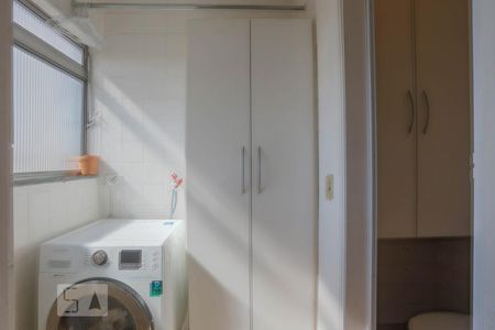 Apartamento à venda com 64m², 2 quartos e 1 vagaÁrea de Serviço