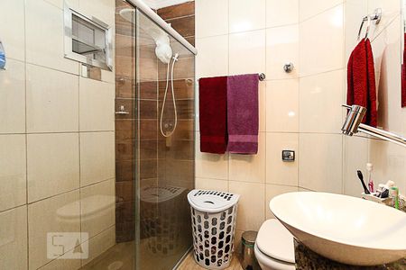 Banheiro de apartamento à venda com 2 quartos, 50m² em Vila Prudente, São Paulo