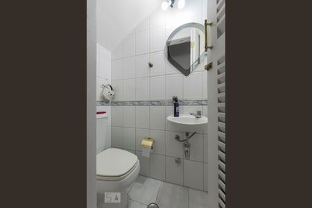 1o. Andar - Lavabo de casa à venda com 3 quartos, 144m² em Aclimação, São Paulo