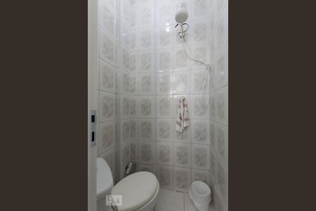 1o. Andar - Banheiro de serviço de casa à venda com 3 quartos, 144m² em Aclimação, São Paulo