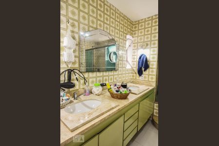 Apartamento à venda com 148m², 3 quartos e 2 vagasBanheiro Suíte 01