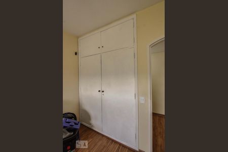 Apartamento à venda com 148m², 3 quartos e 2 vagasQuarto 02