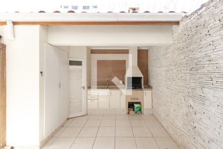 Casa à venda com 134m², 2 quartos e 1 vagaQuintal