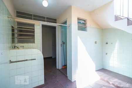 Casa à venda com 168m², 2 quartos e 5 vagasÁrea de Serviço