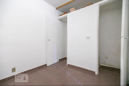 Casa à venda com 168m², 2 quartos e 5 vagasQuarto de Serviço