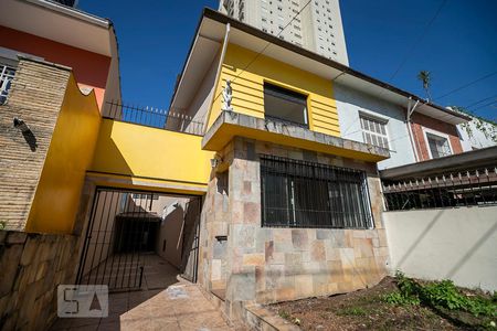 Casa à venda com 168m², 2 quartos e 5 vagasFachada