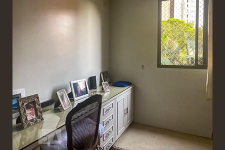 Apartamento à venda com 250m², 4 quartos e 4 vagasQuarto