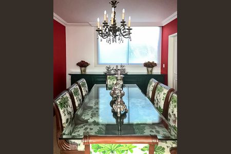 Apartamento à venda com 250m², 4 quartos e 4 vagasSala