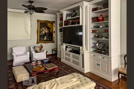 Apartamento à venda com 250m², 4 quartos e 4 vagasSala