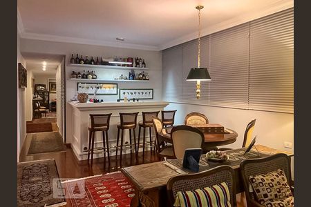 Apartamento à venda com 250m², 4 quartos e 4 vagasSala