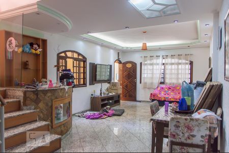 Casa à venda com 3 quartos, 318m² em Conceição, Diadema