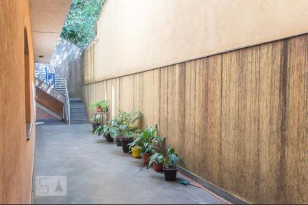 Quintal de casa à venda com 3 quartos, 318m² em Conceição, Diadema