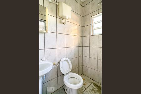 Banheiro de casa para alugar com 1 quarto, 30m² em Jardim Munhoz, Guarulhos