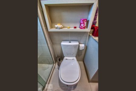 Apartamento à venda com 87m², 3 quartos e 1 vaga Apartamento à venda com 87m², 3 quartos e 1 vagaBanheiro da Suíte