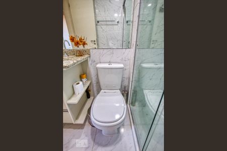 Apartamento à venda com 87m², 3 quartos e 1 vaga Apartamento à venda com 87m², 3 quartos e 1 vagaBanheiro Social
