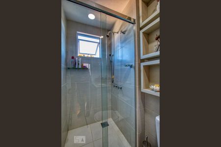 Banheiro da Suíte de apartamento à venda com 3 quartos, 87m² em Mercês, Curitiba