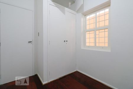 Casa para alugar com 526m², 4 quartos e 5 vagas Casa para alugar com 526m², 4 quartos e 5 vagasEscritório