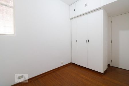 Casa para alugar com 526m², 4 quartos e 5 vagas Casa para alugar com 526m², 4 quartos e 5 vagasQuarto 1