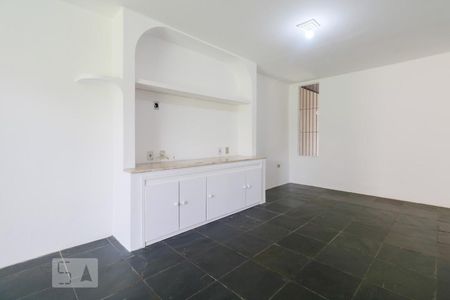 Sala de TV de casa à venda com 4 quartos, 526m² em Alto de Pinheiros, São Paulo