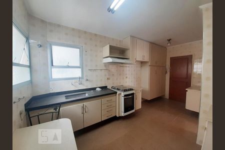 Apartamento à venda com 97m², 3 quartos e 2 vagasCozinha